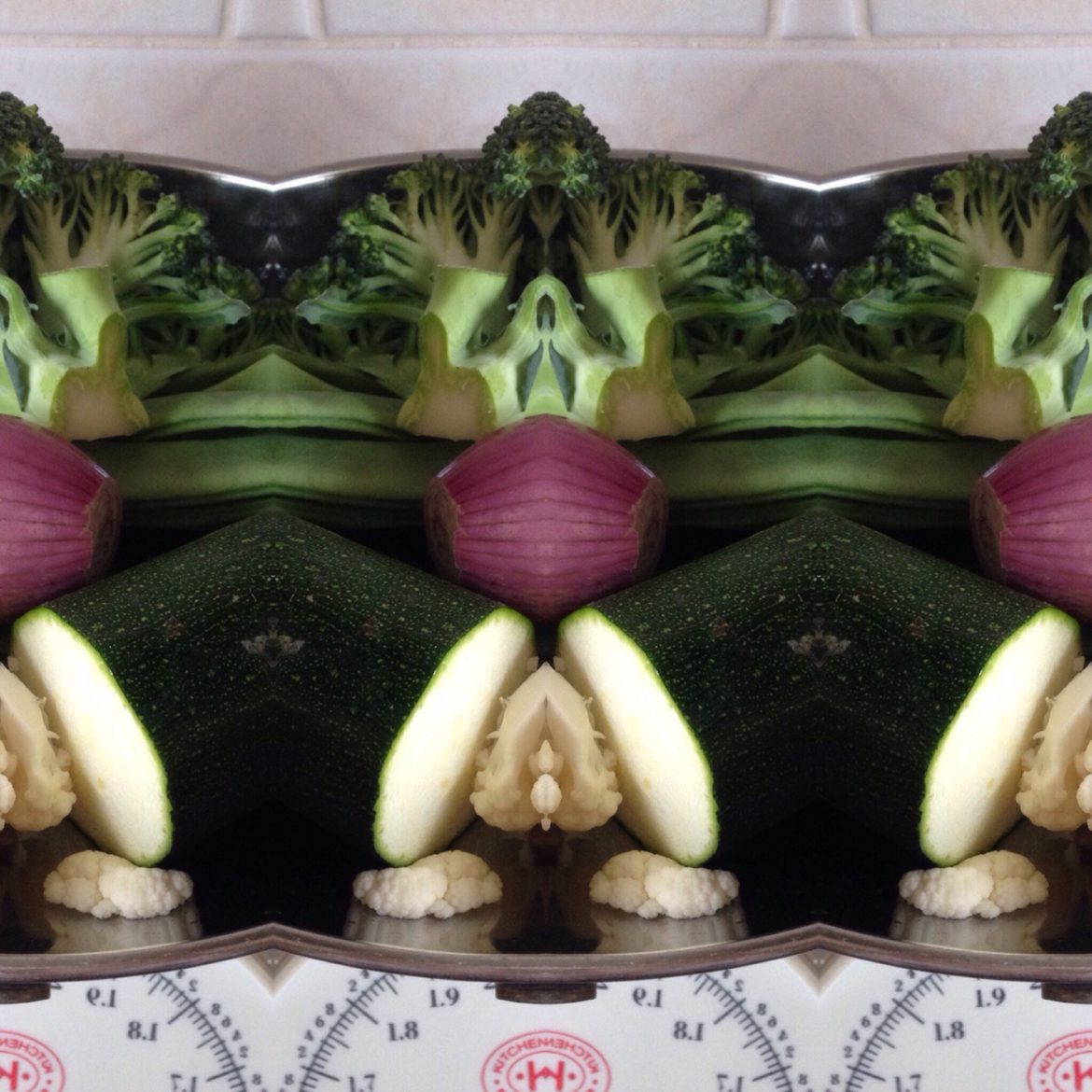 Bloemkool, broccoli en sperzibonen op de weegschaal