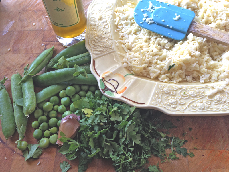 Een geraspte bloemkool salade is makkelijk en snel