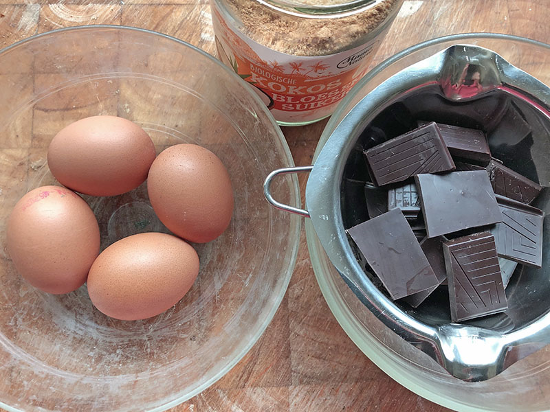 Feest toetje met chocolade mousse