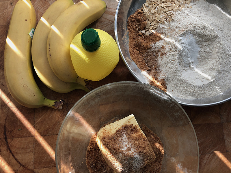 Bananenbrood met pecannoten, boekweit en havervlokken