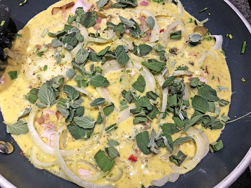 Een frittata is een goed gevulde omelet