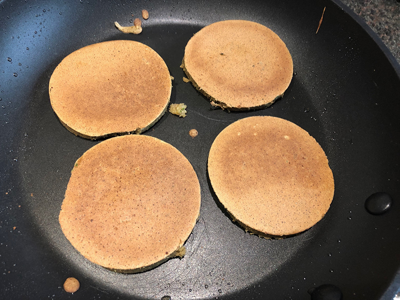 Glutenvrije blini’s van amandel/boekweit/kastanje/teff meel