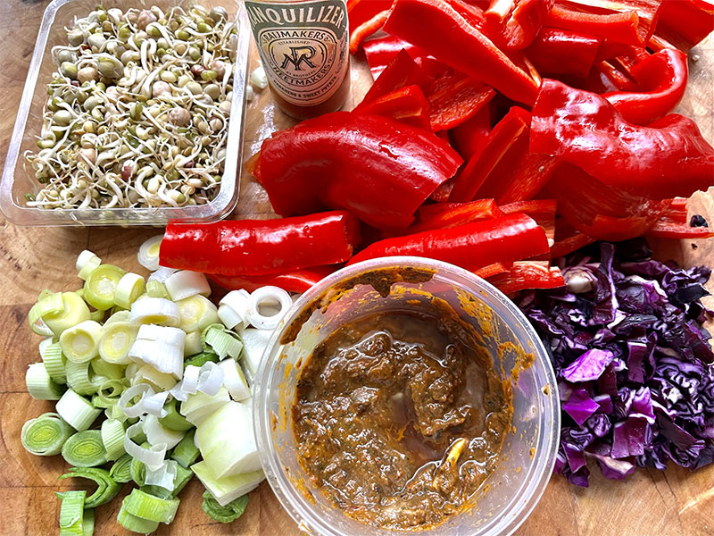 Soep van 1 kilo paprika’s en een ingedikte saus